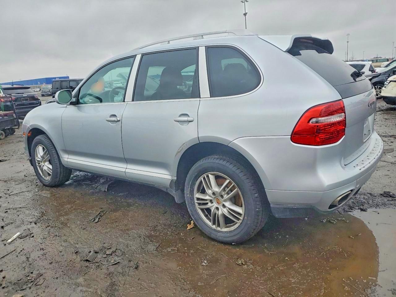 2008 PORSCHE CAYENNE photo 2