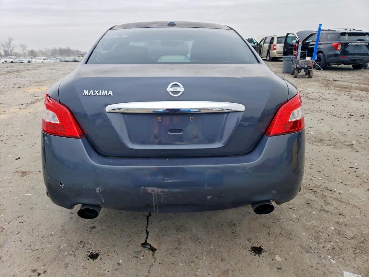 2010 NISSAN MAXIMA S photo 6