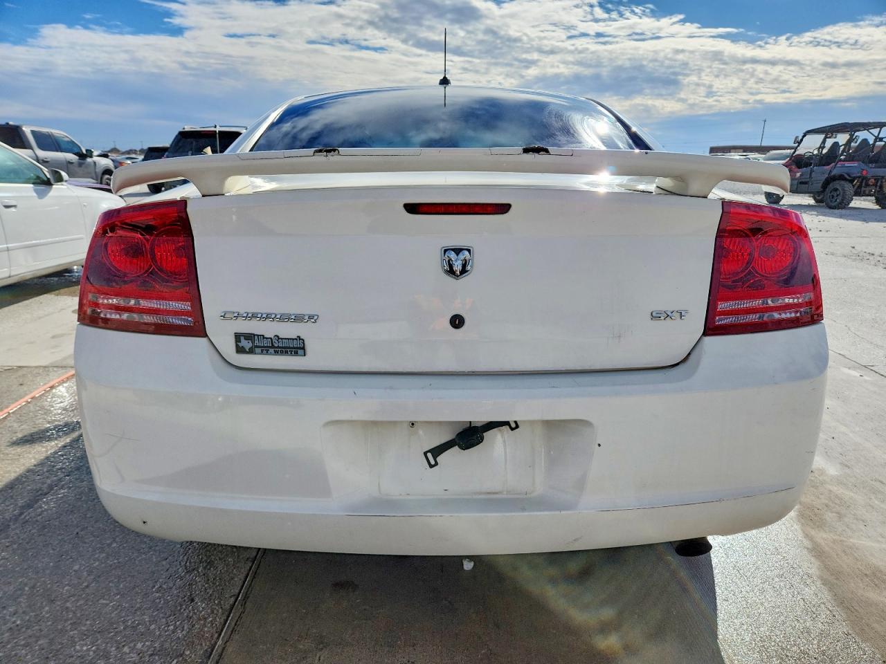 2008 DODGE CHARGER SXT photo 6