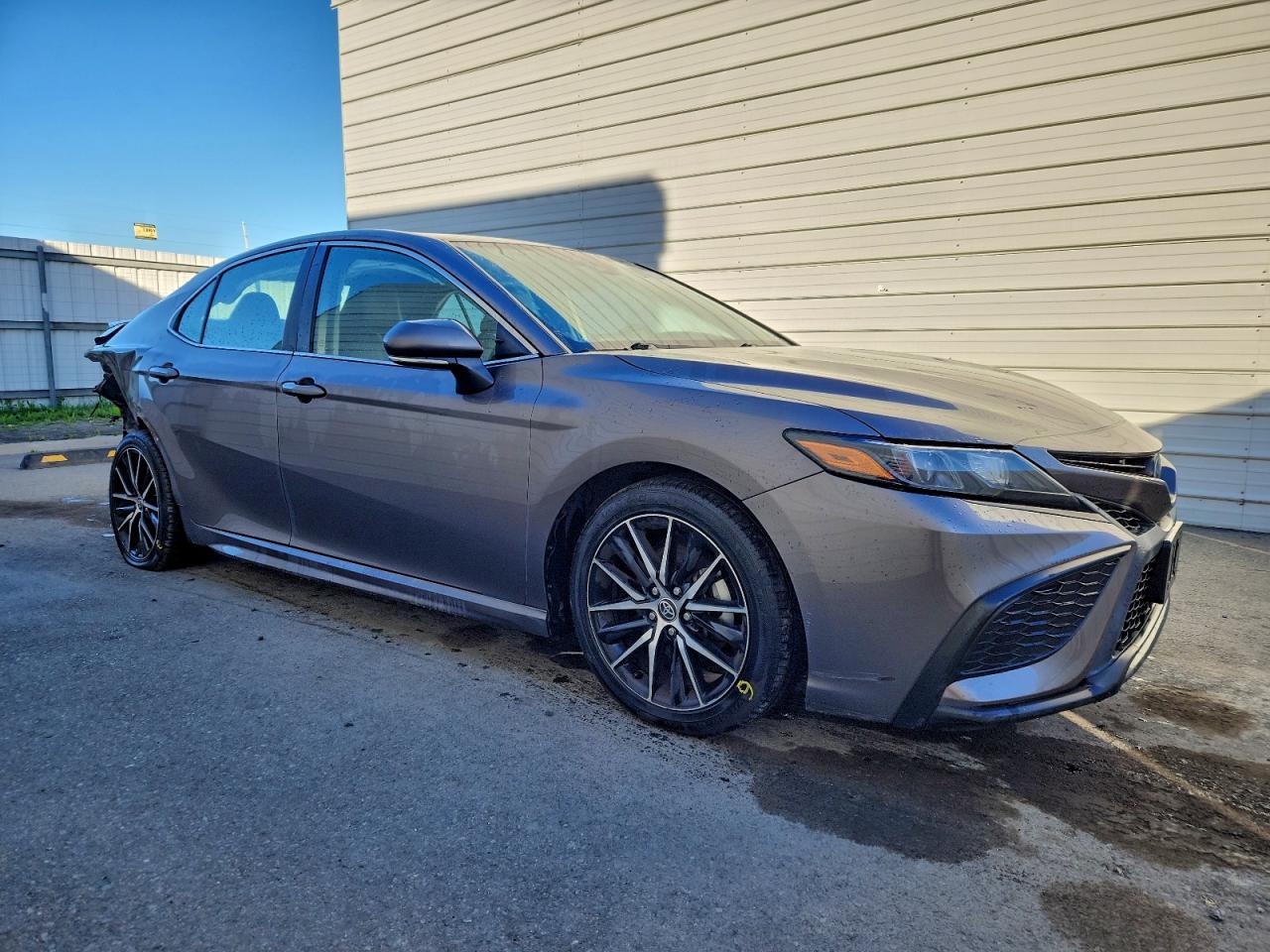 2022 TOYOTA CAMRY SE photo 4