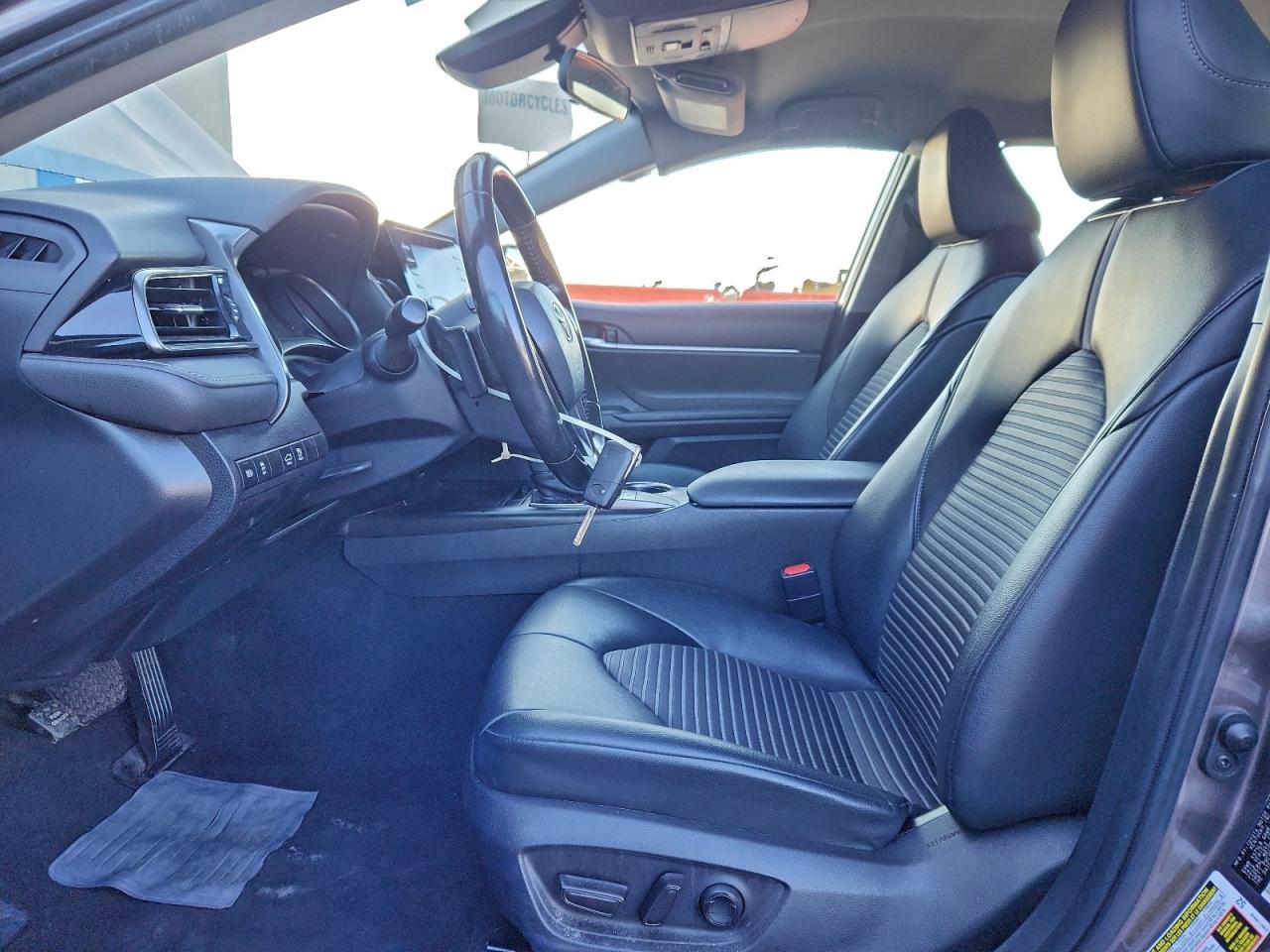 2022 TOYOTA CAMRY SE photo 7