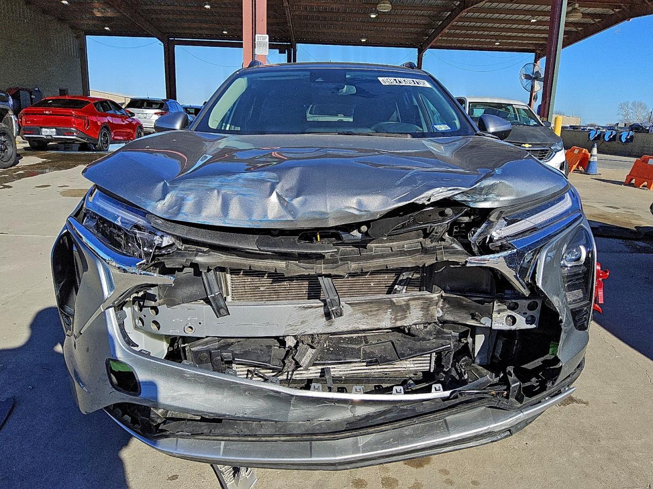 2025 CHEVROLET TRAX 1LT photo 5