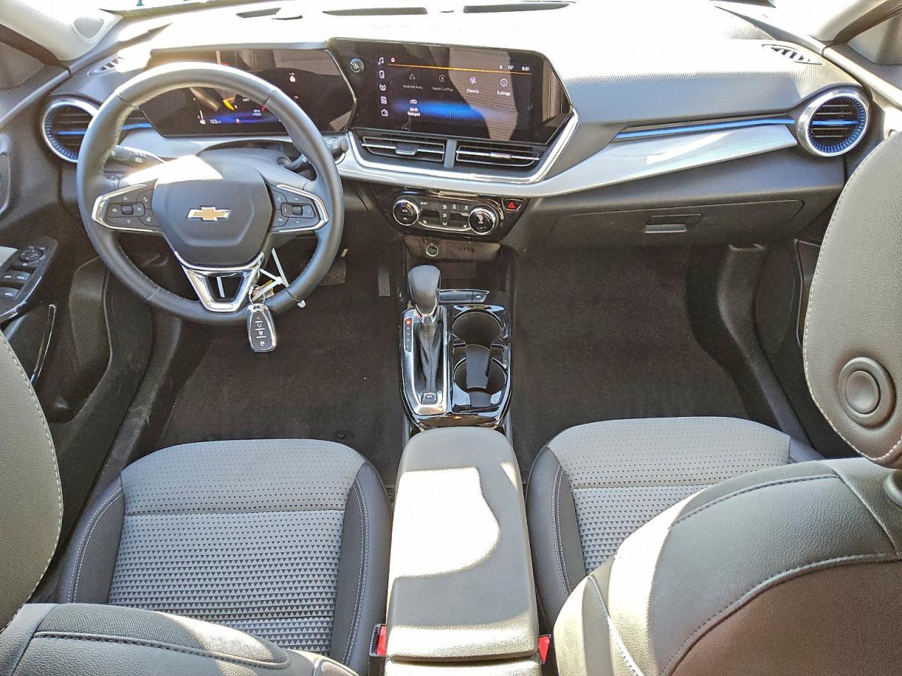 2025 CHEVROLET TRAX 1LT photo 8