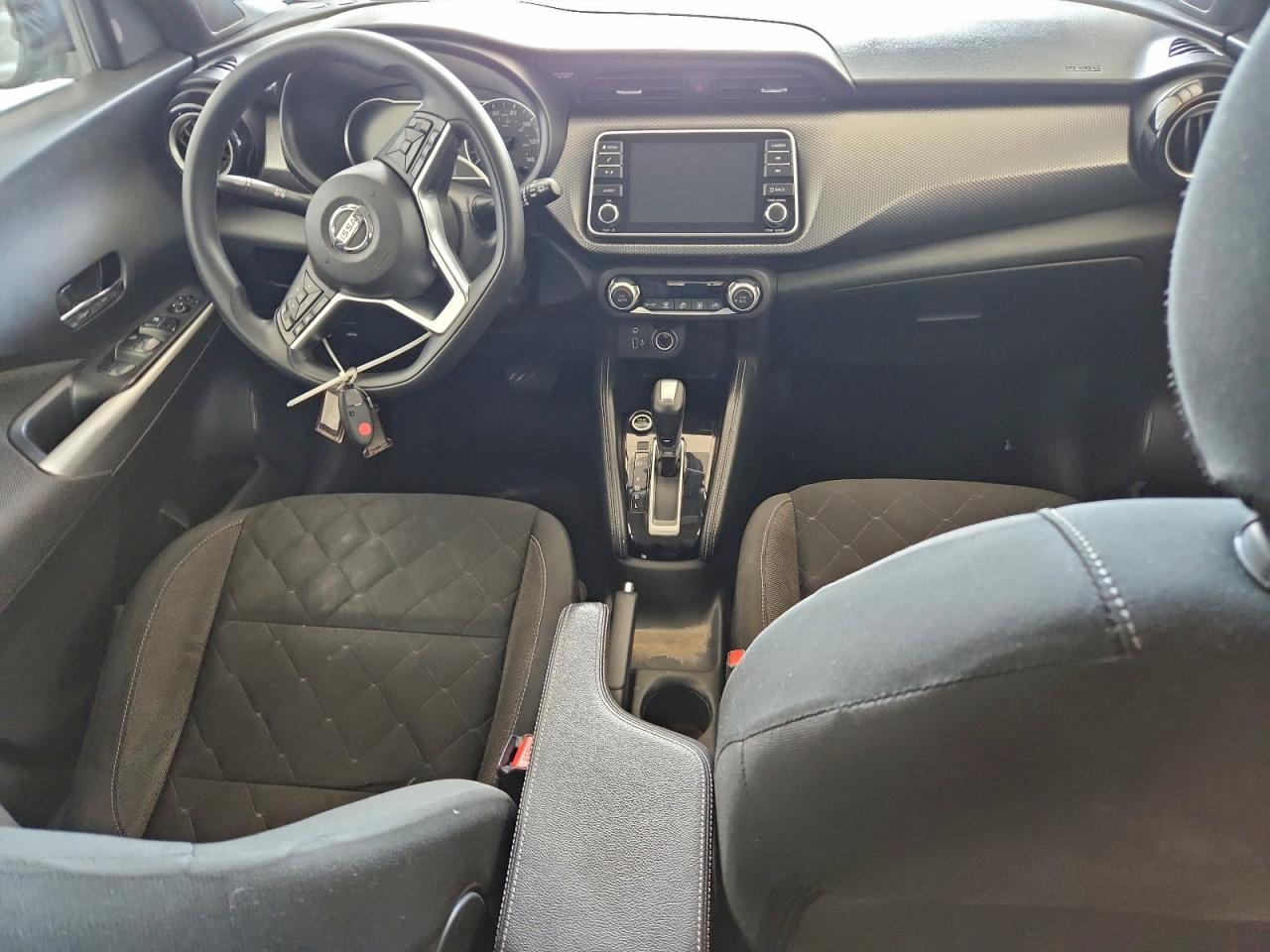 2020 NISSAN KICKS SV photo 8
