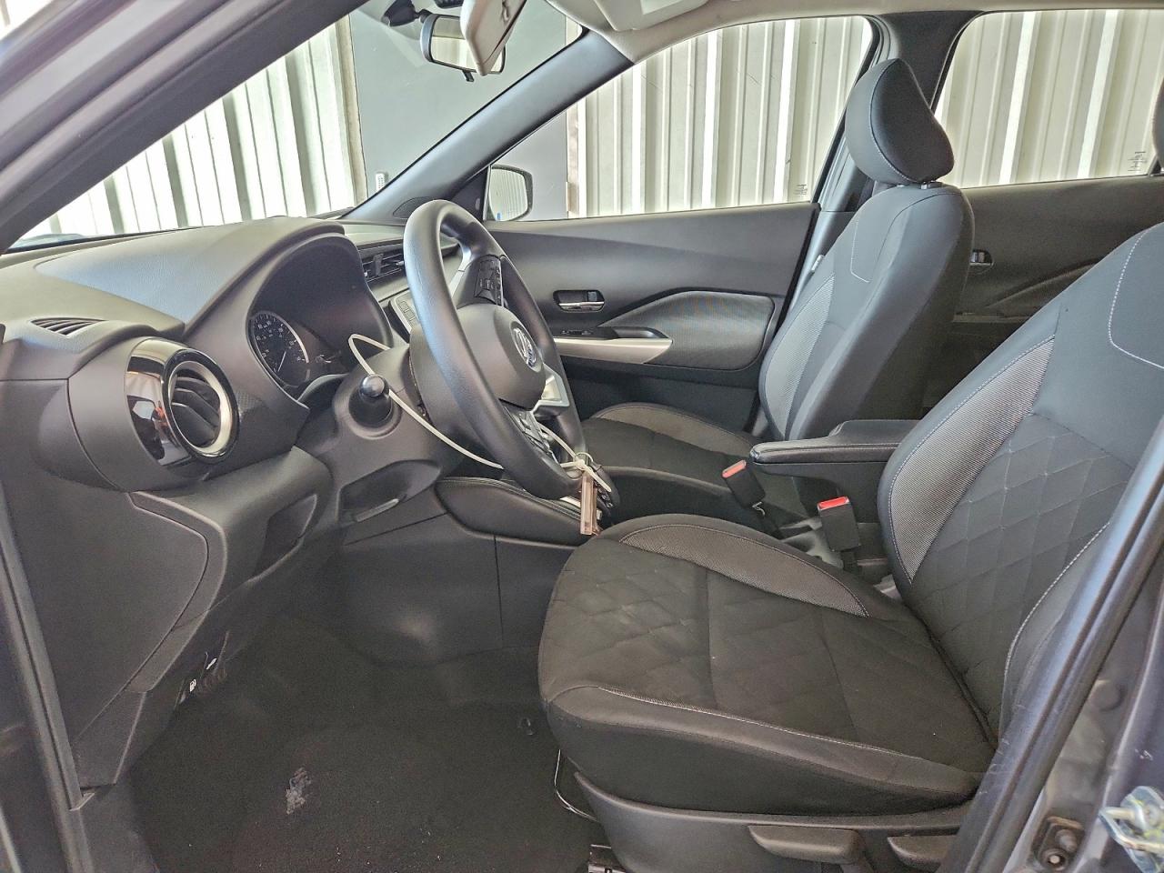 2020 NISSAN KICKS SV photo 7