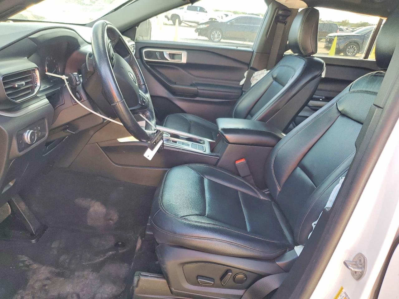 2020 FORD EXPLORER XLT photo 7