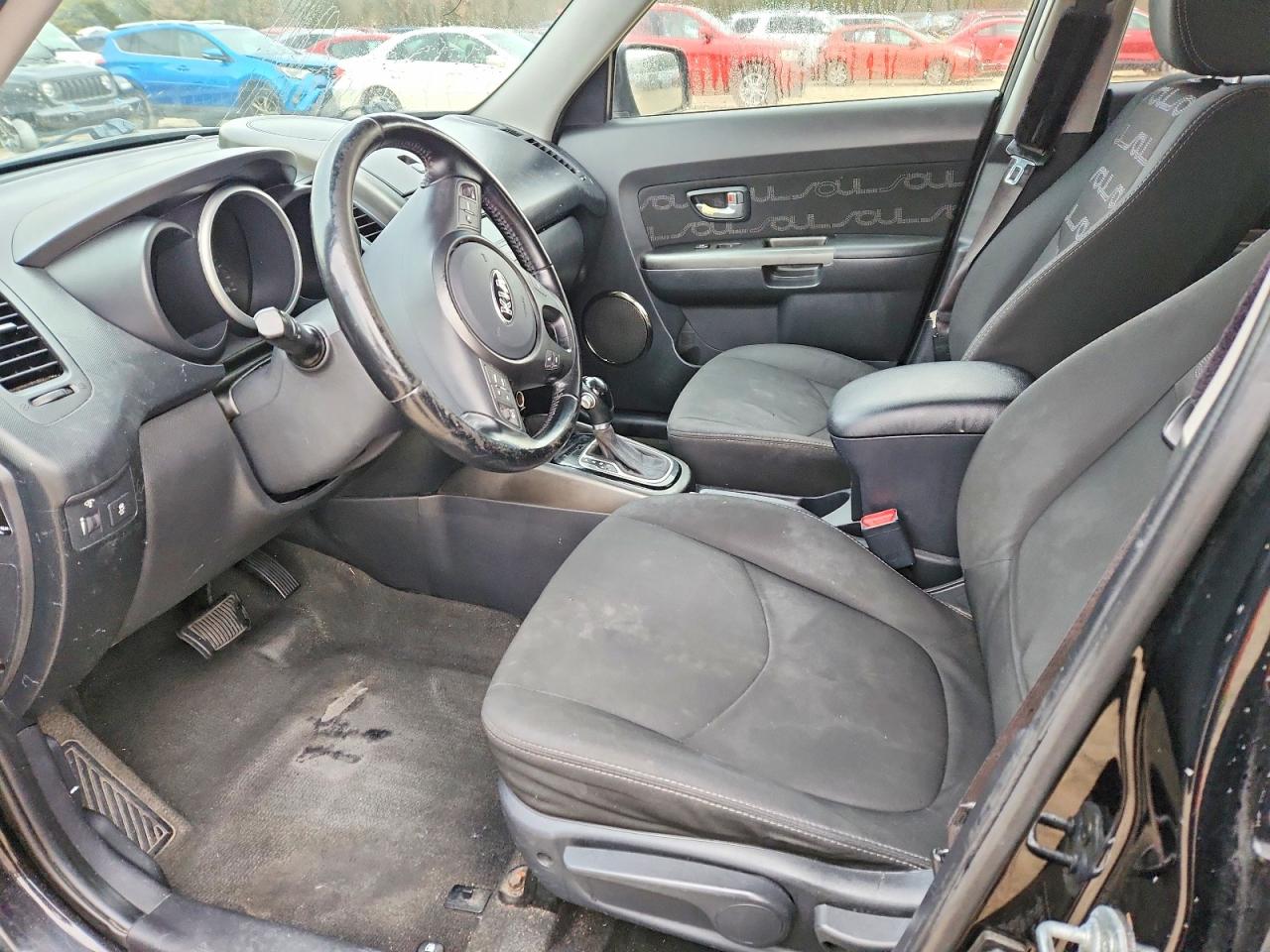 2013 KIA SOUL + photo 7