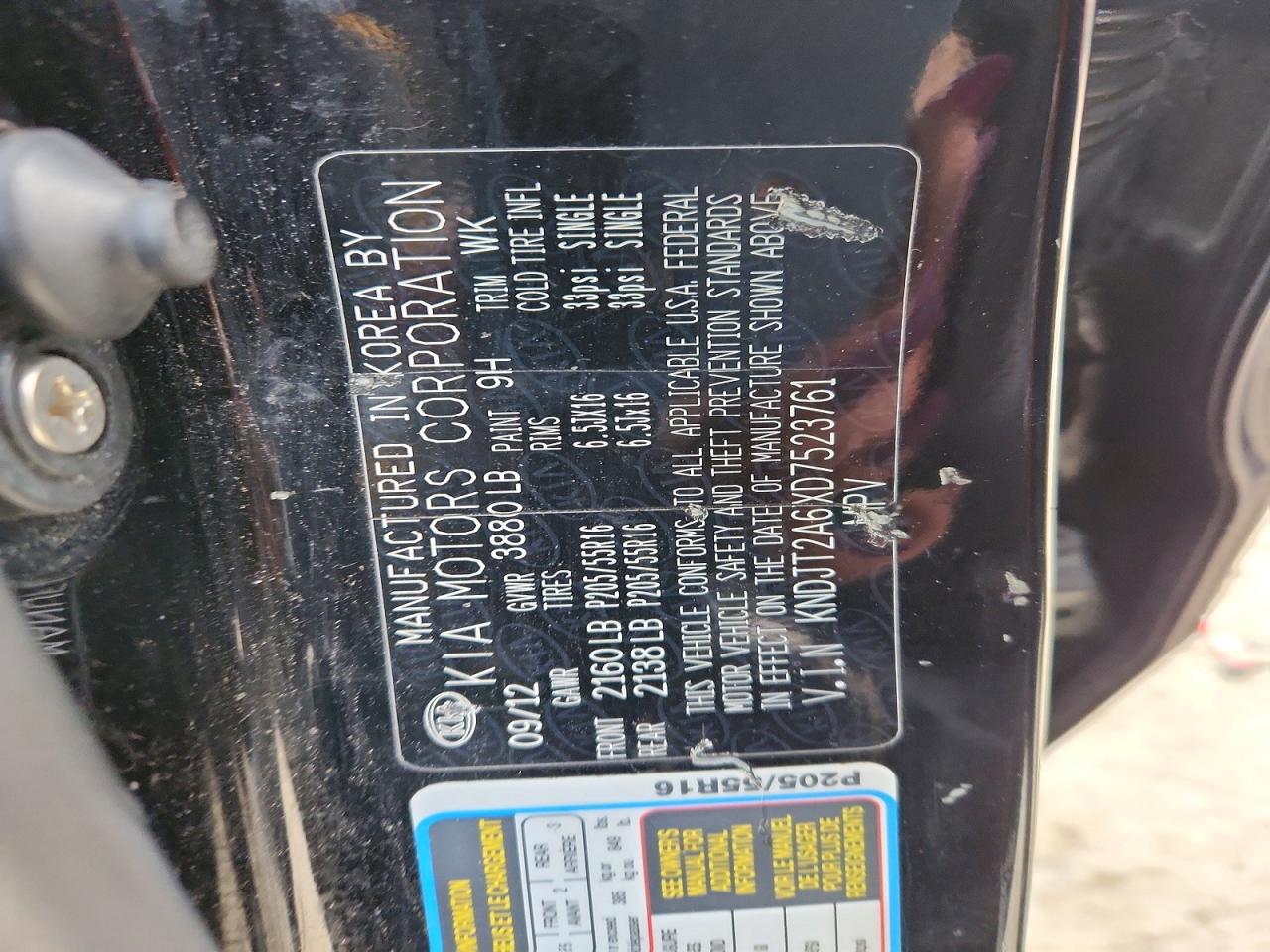 2013 KIA SOUL + photo 13