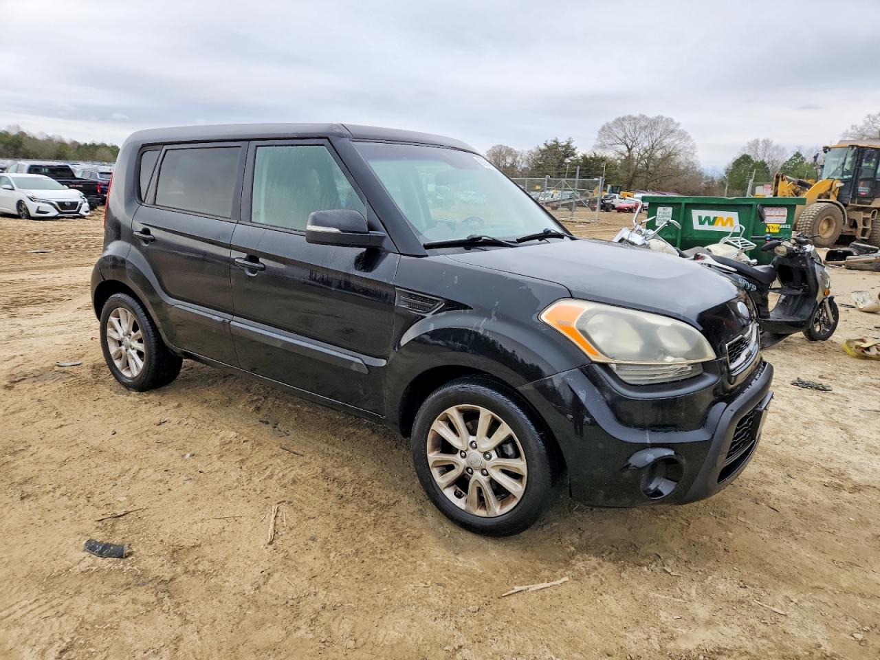 2013 KIA SOUL + photo 4