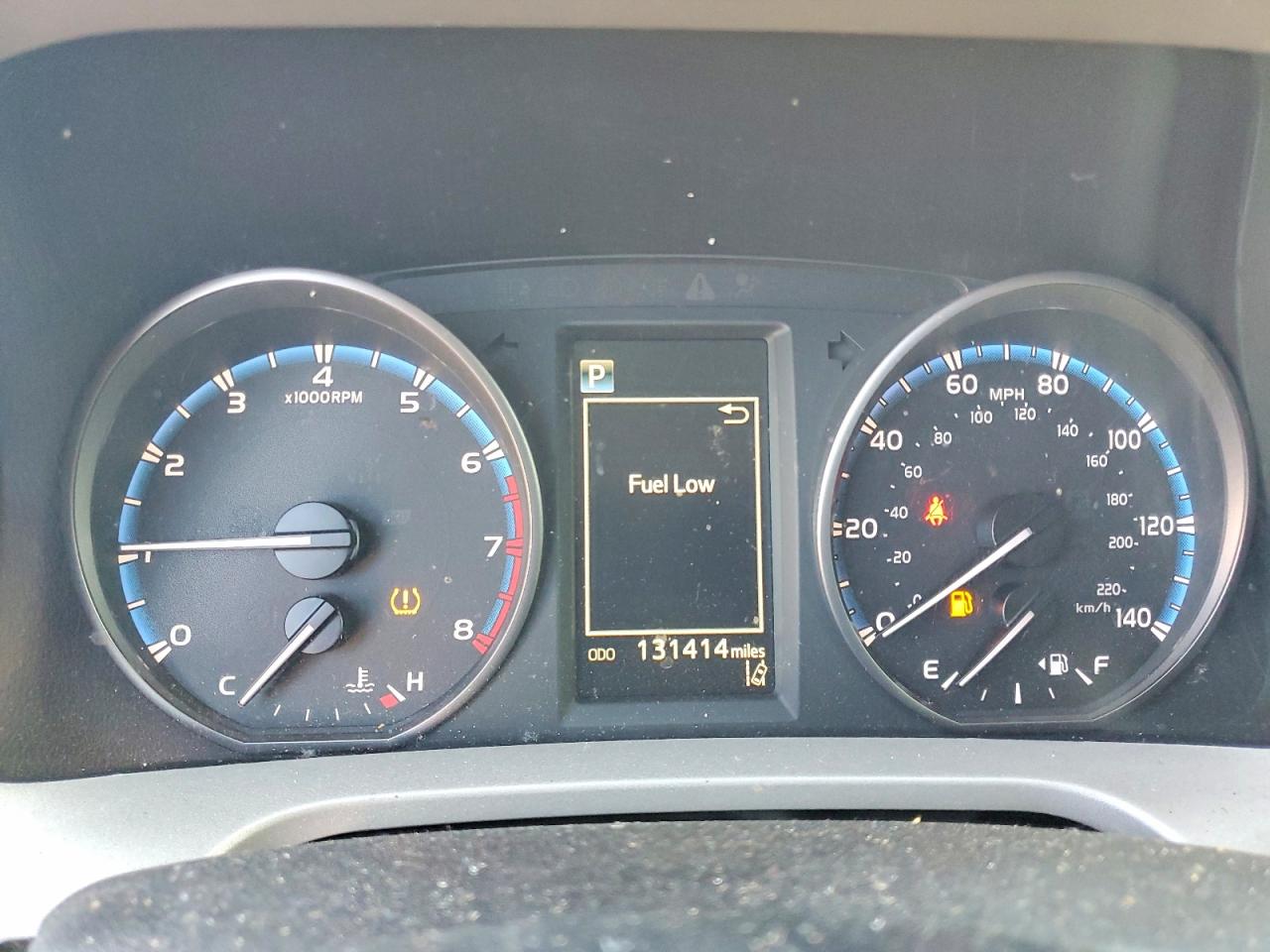 2017 TOYOTA RAV4 XLE photo 17