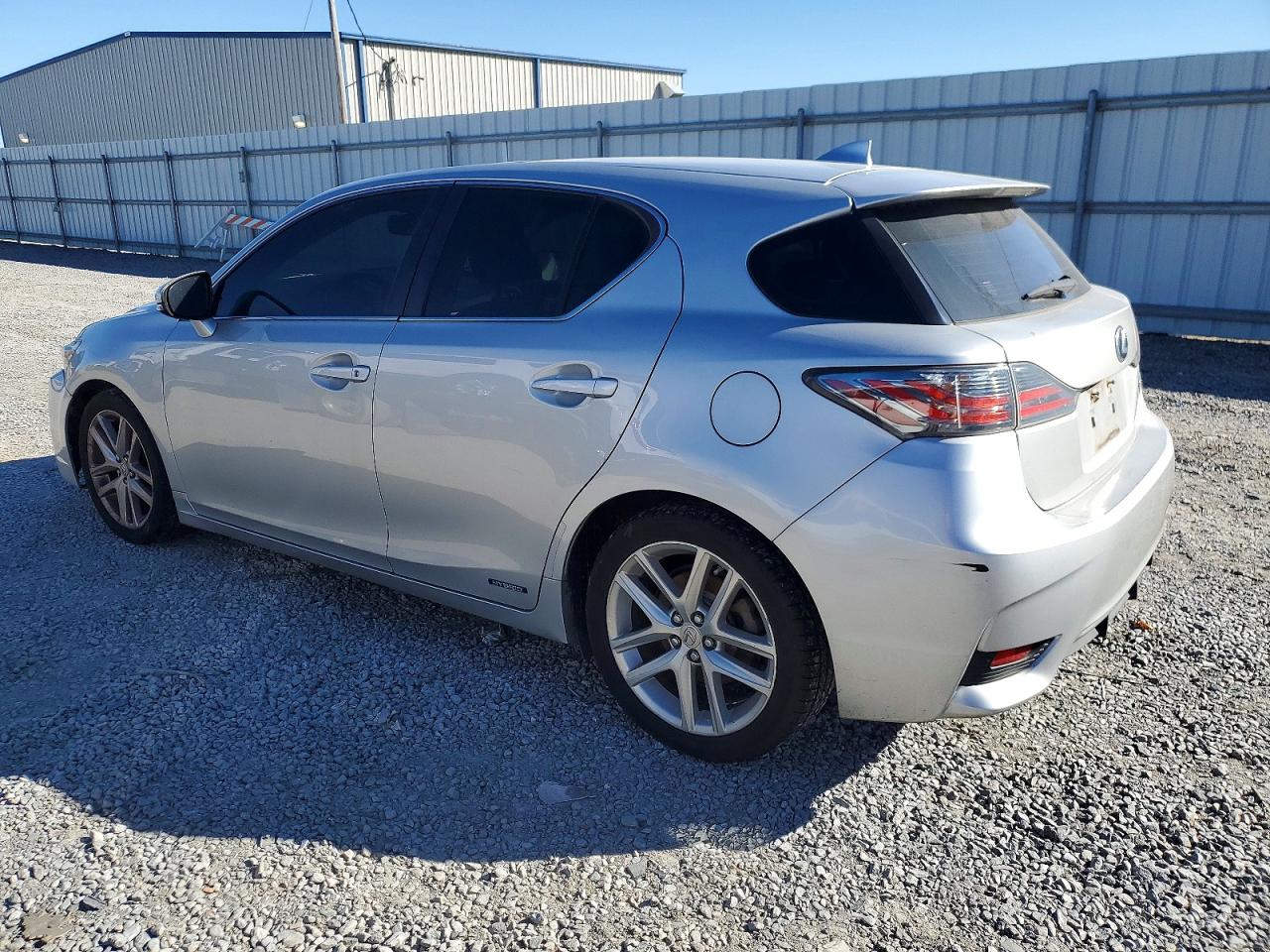 2015 LEXUS CT 200 photo 2