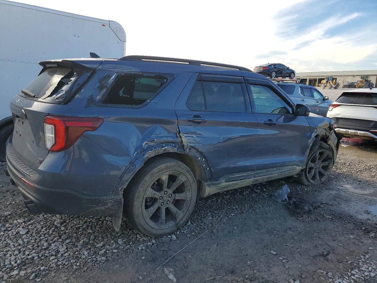 2021 FORD EXPLORER ST photo 3