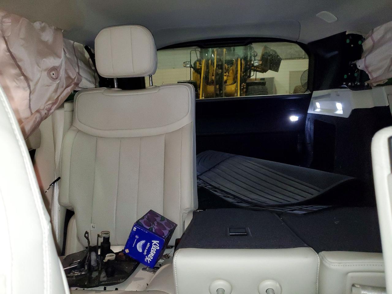 2023 LAND ROVER RANGE ROVER SE photo 10
