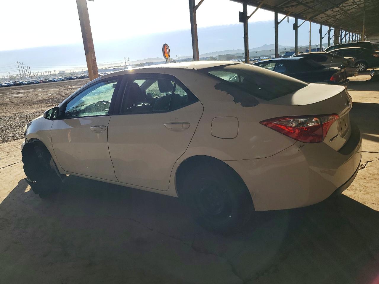 2016 TOYOTA COROLLA L photo 2
