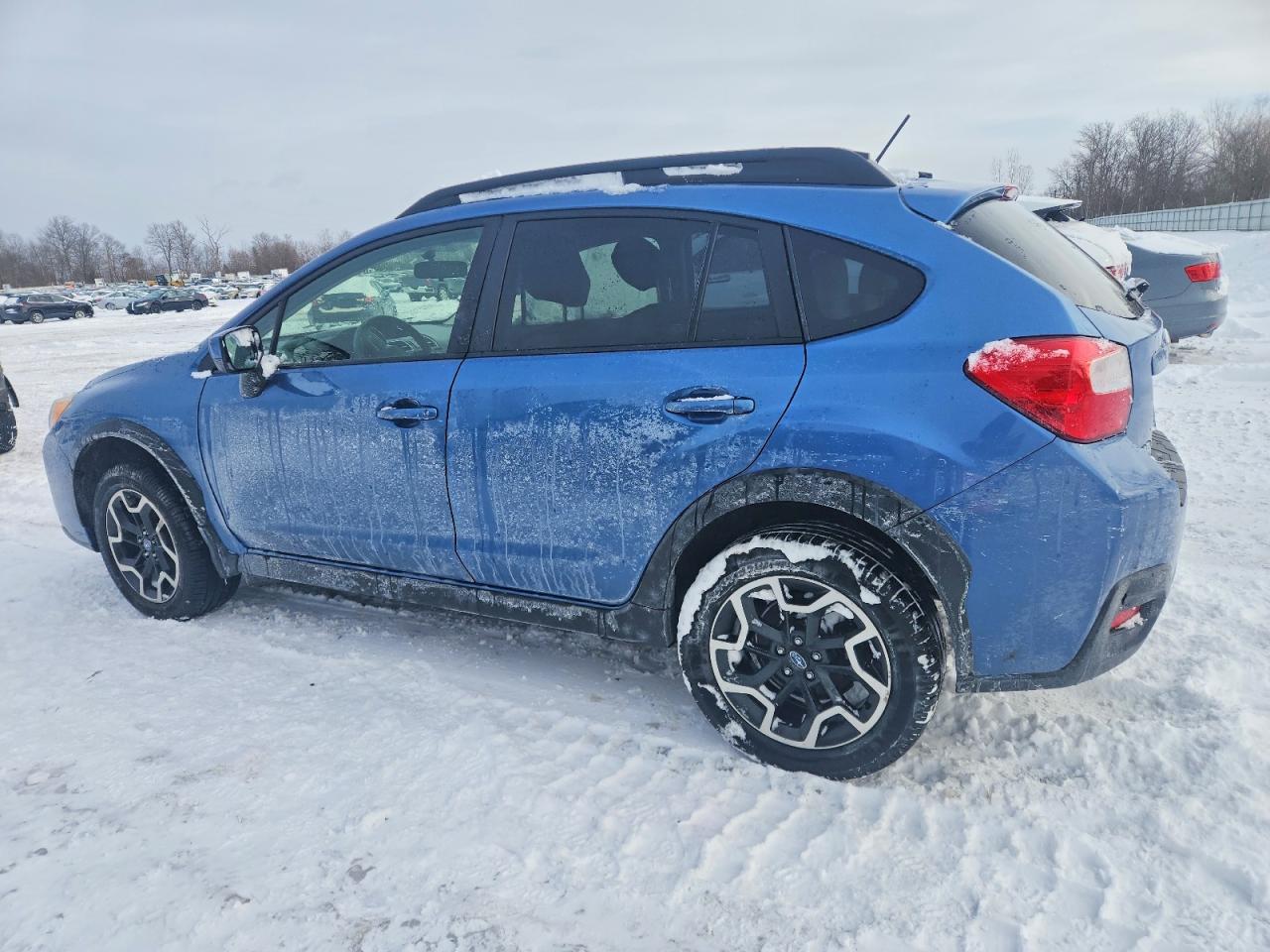 2017 SUBARU CROSSTREK PREMIUM photo 2