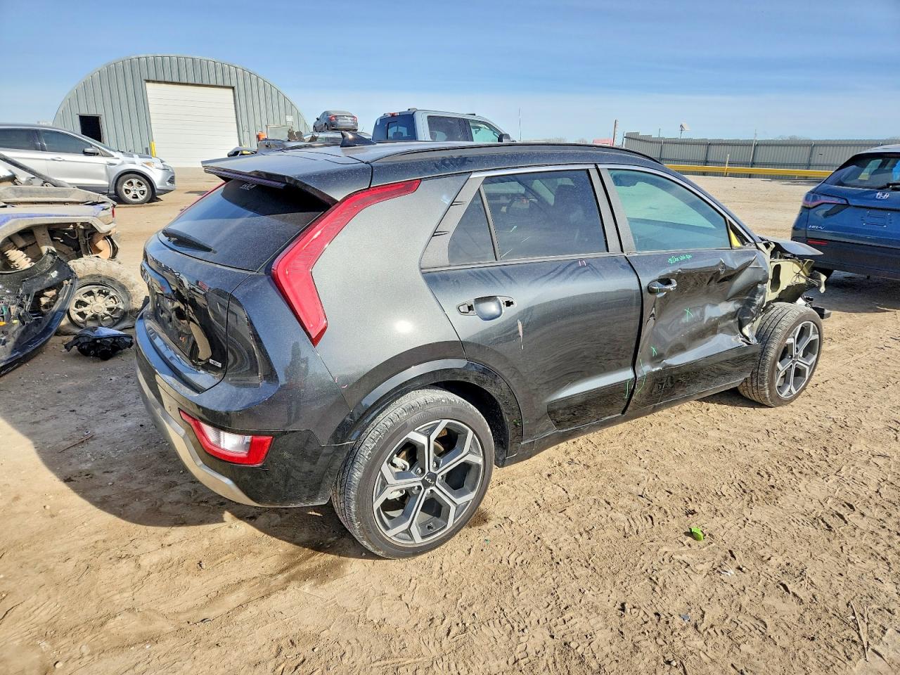 2025 KIA NIRO EX photo 3