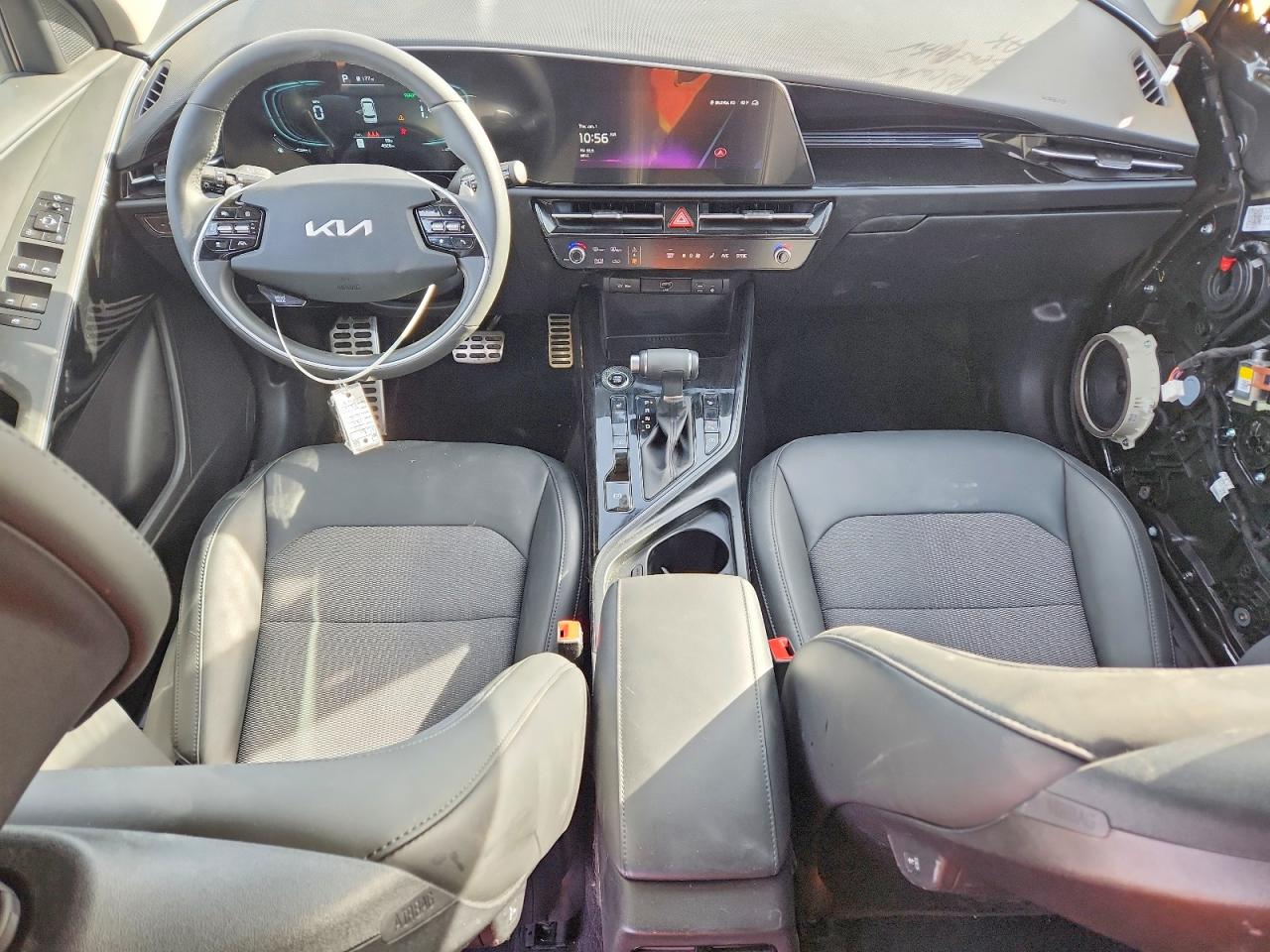 2025 KIA NIRO EX photo 8