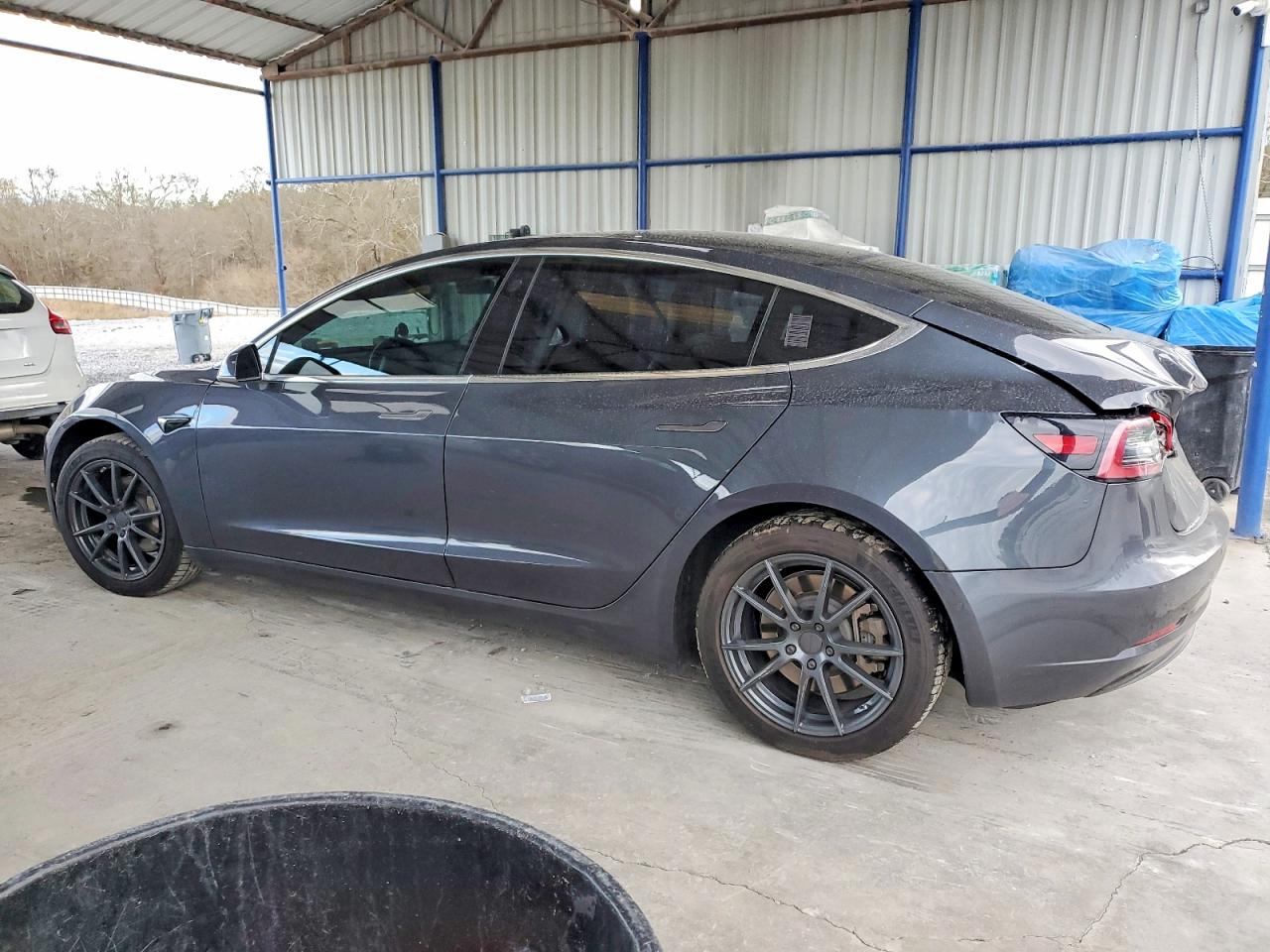 2018 TESLA MODEL 3 photo 2