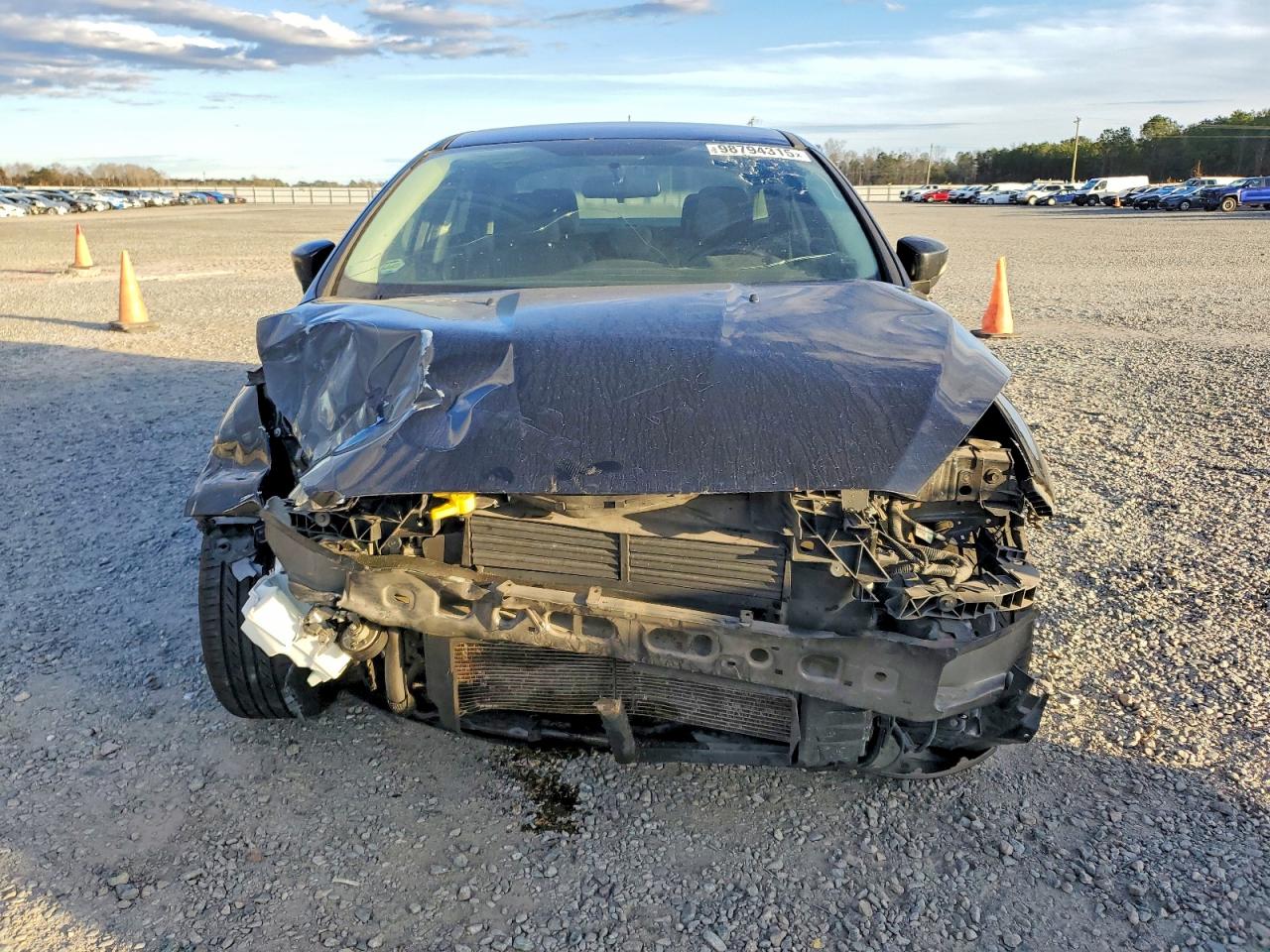 2017 FORD FOCUS SE photo 5