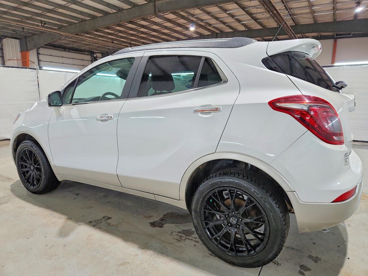 2017 BUICK ENCORE SPORT TOURING photo 3
