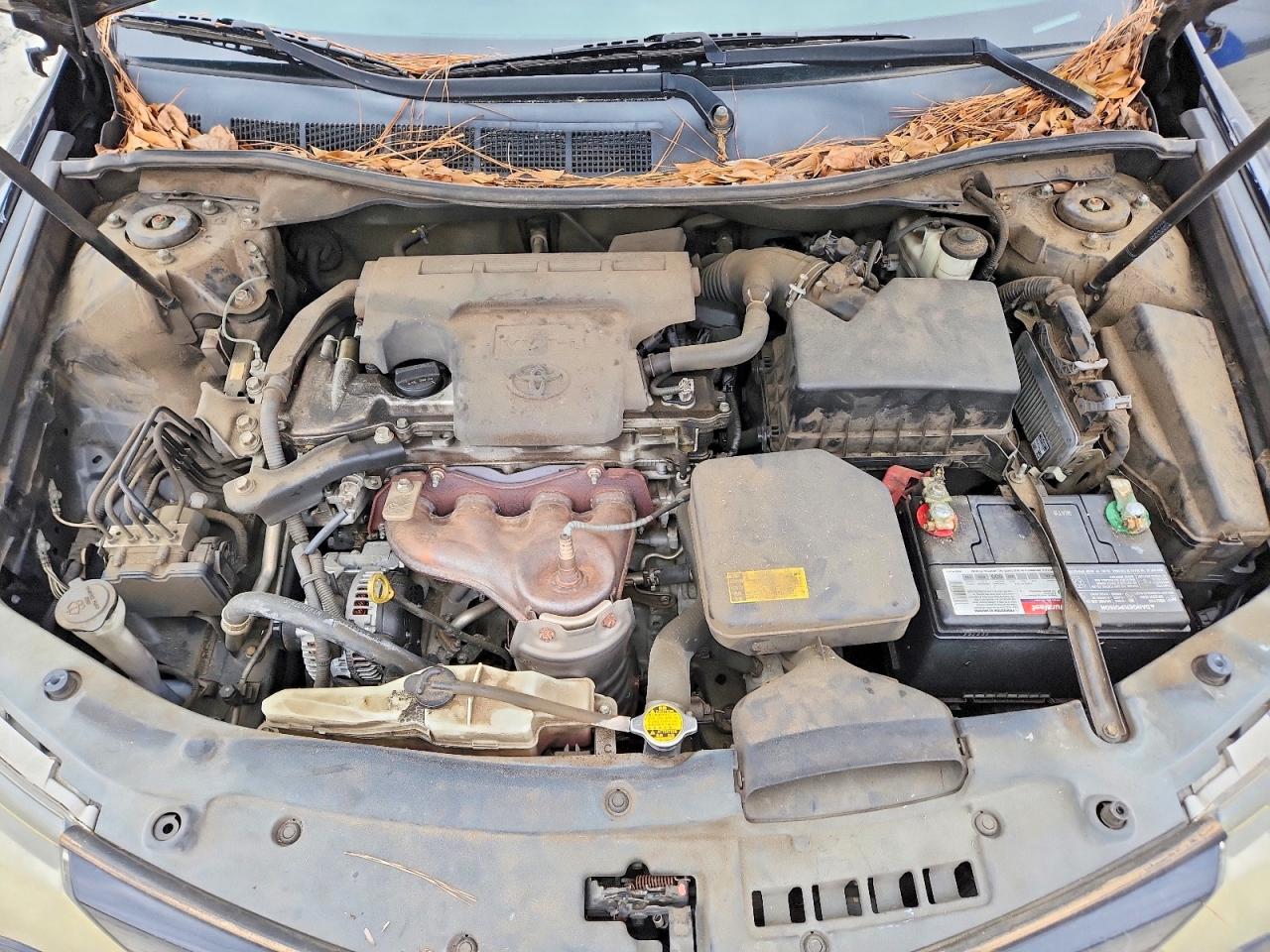 2012 TOYOTA CAMRY BASE photo 11