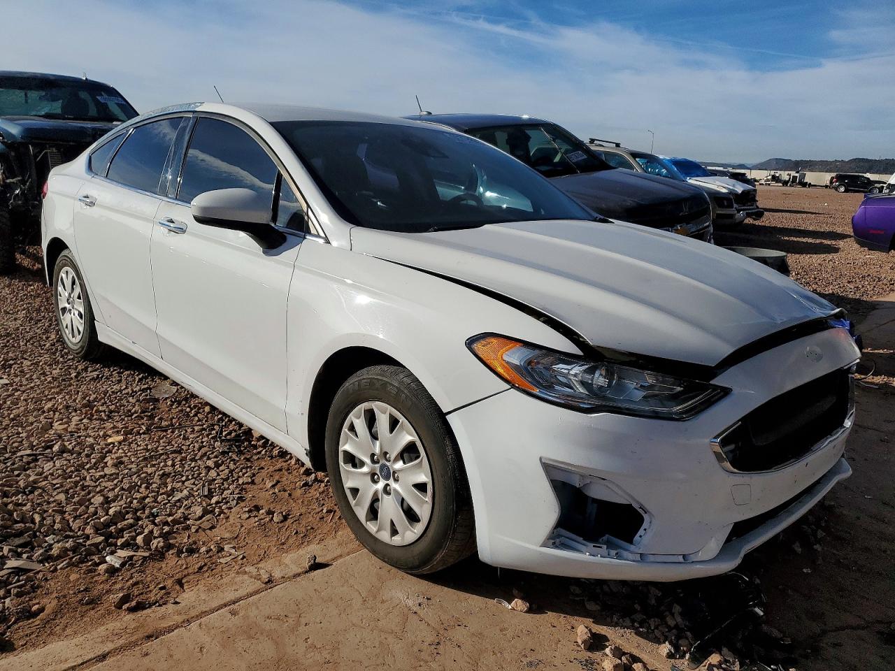 2019 FORD FUSION S photo 4