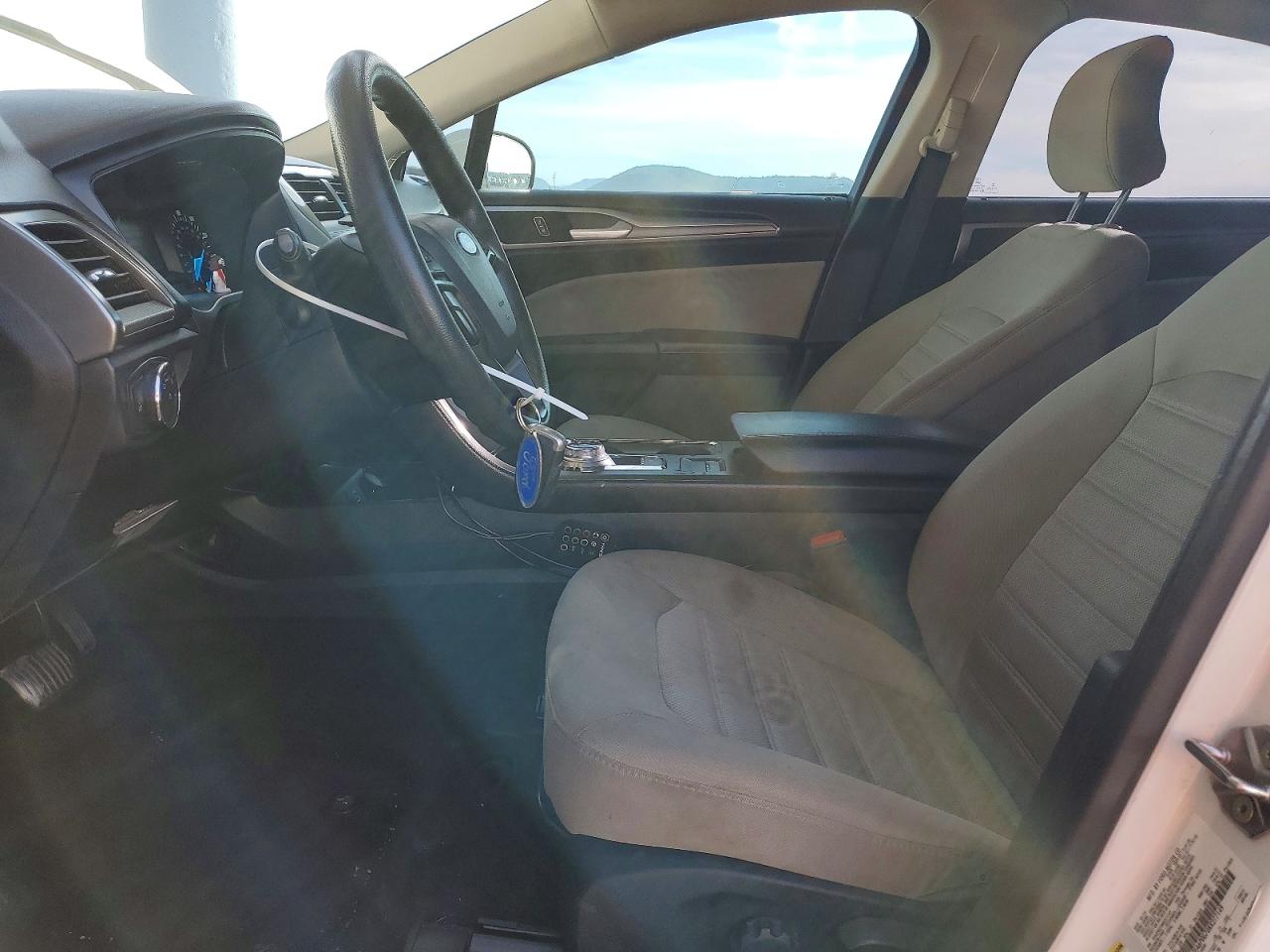 2019 FORD FUSION S photo 7