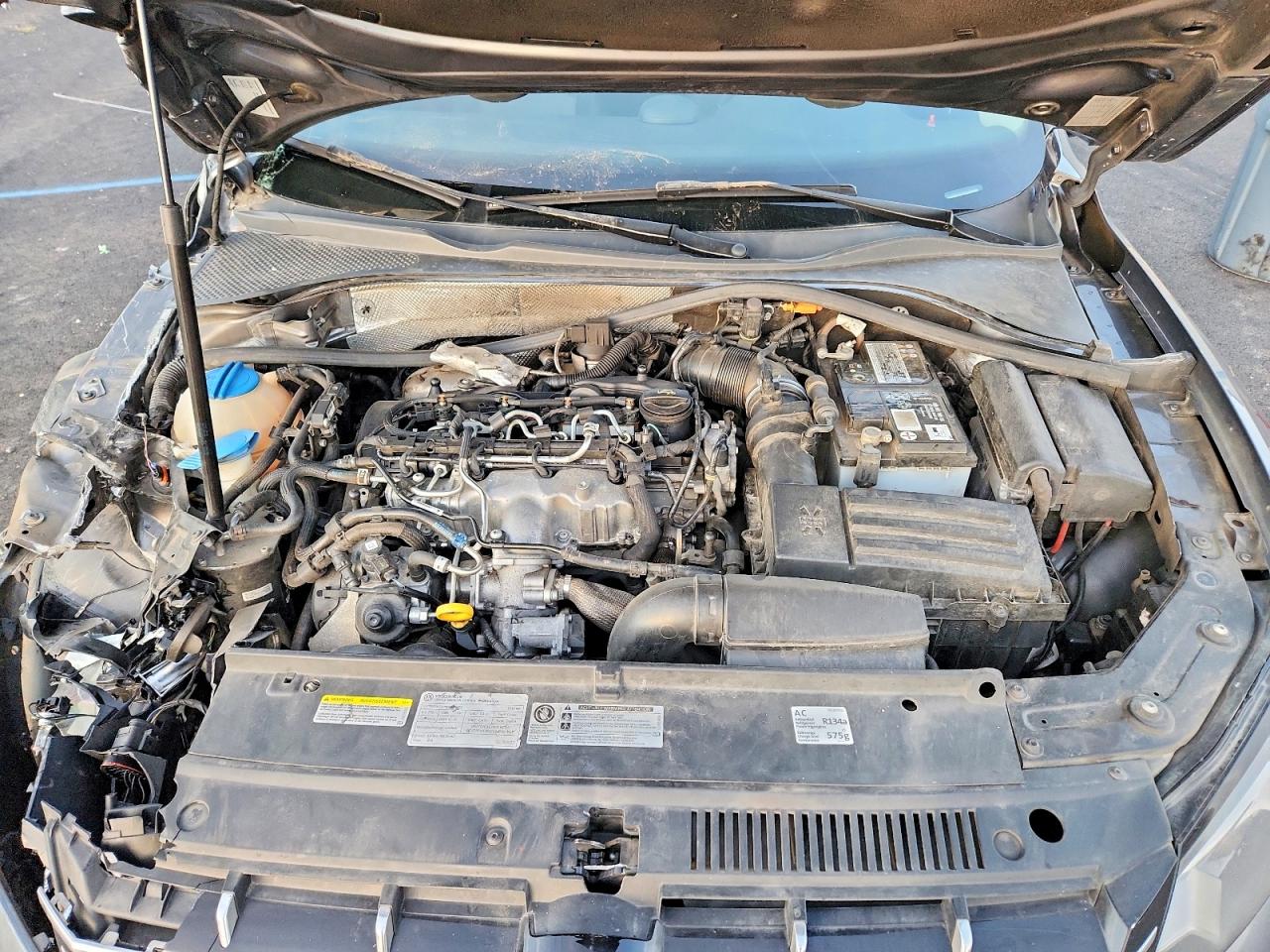 2014 VOLKSWAGEN PASSAT SE photo 11