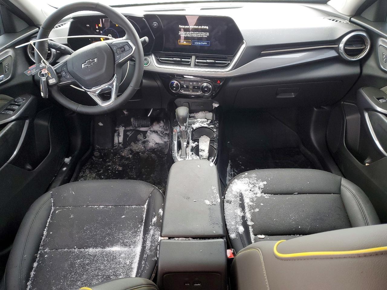 2025 CHEVROLET TRAX ACTIV photo 8