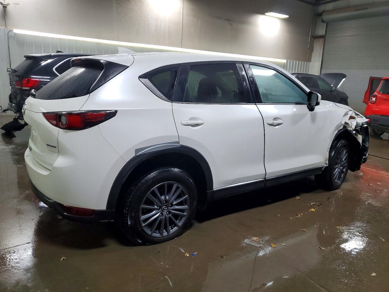 2020 MAZDA CX-5 TOURING photo 3