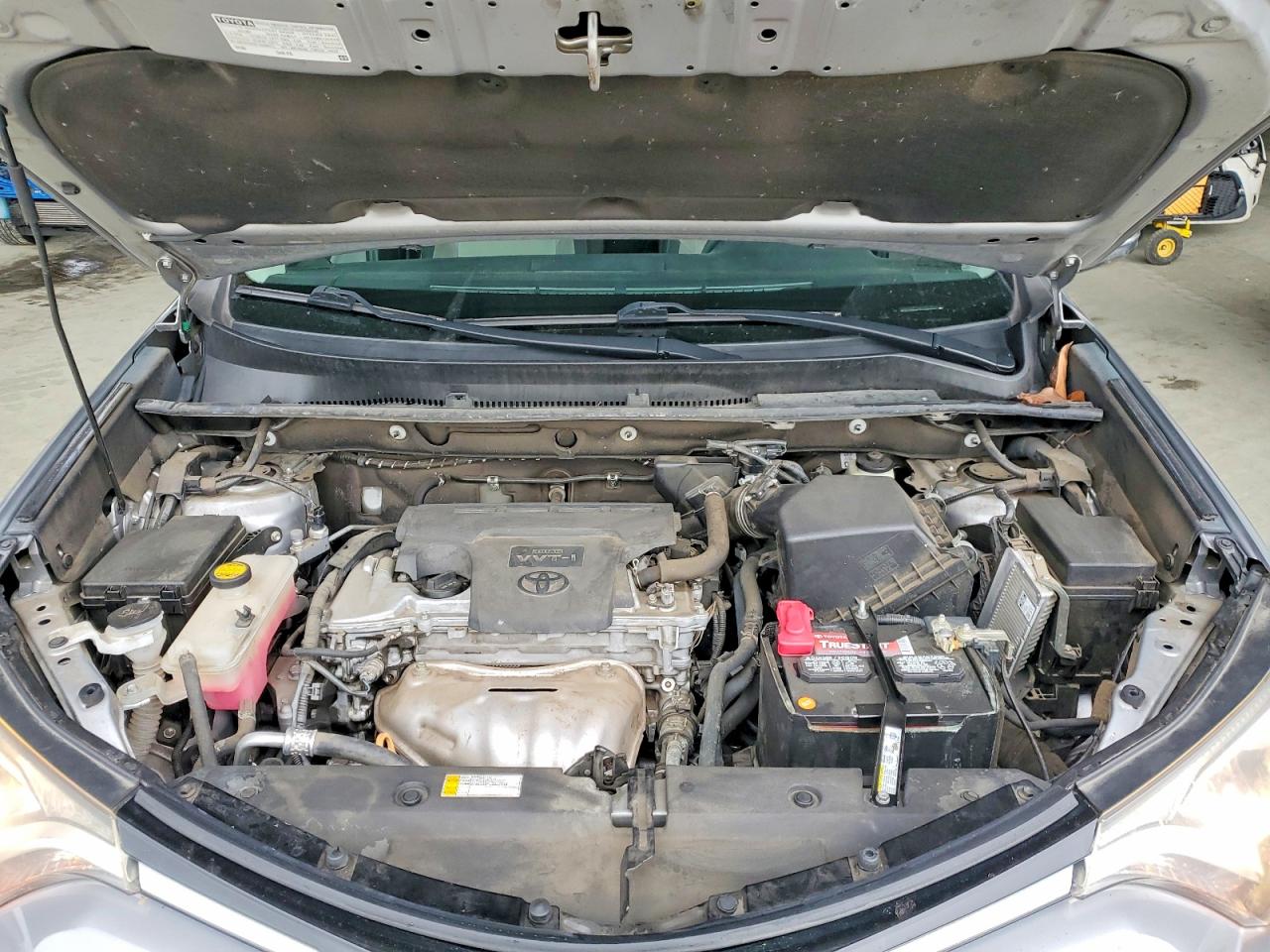 2017 TOYOTA RAV4 XLE photo 12