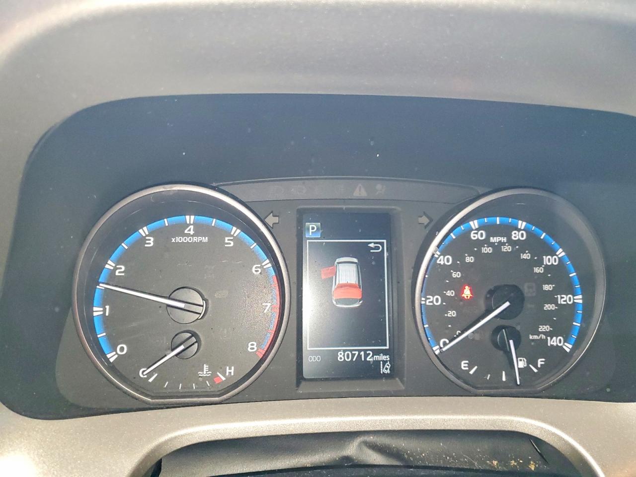2017 TOYOTA RAV4 XLE photo 9