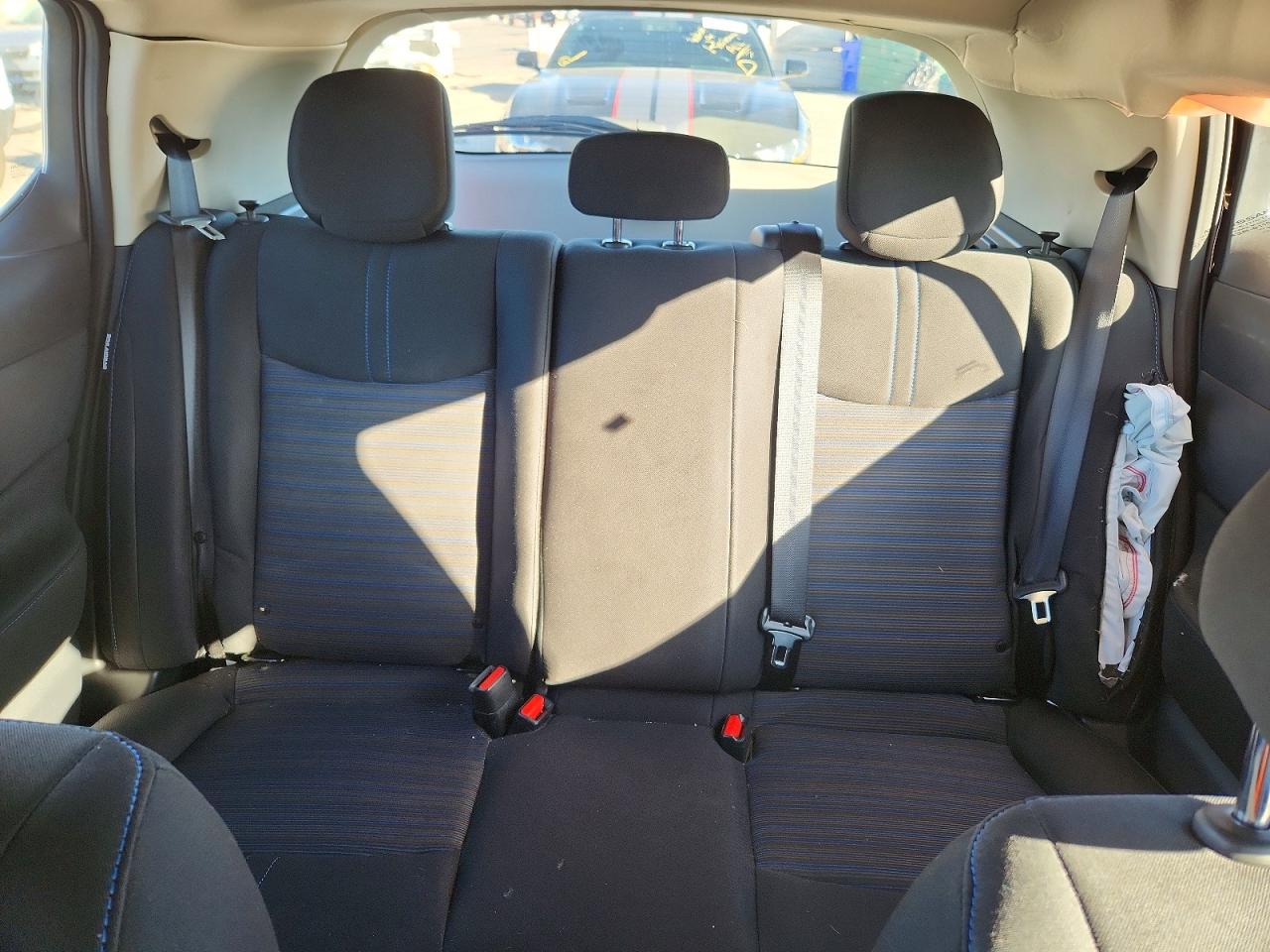 2025 NISSAN LEAF S photo 10