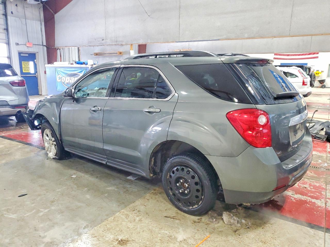 2013 CHEVROLET EQUINOX LT photo 2