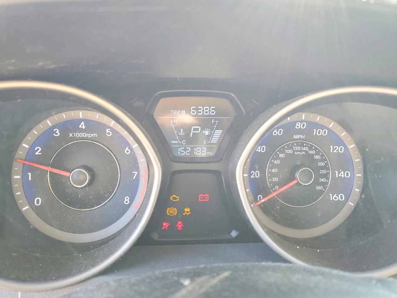 2014 HYUNDAI ELANTRA SE photo 9