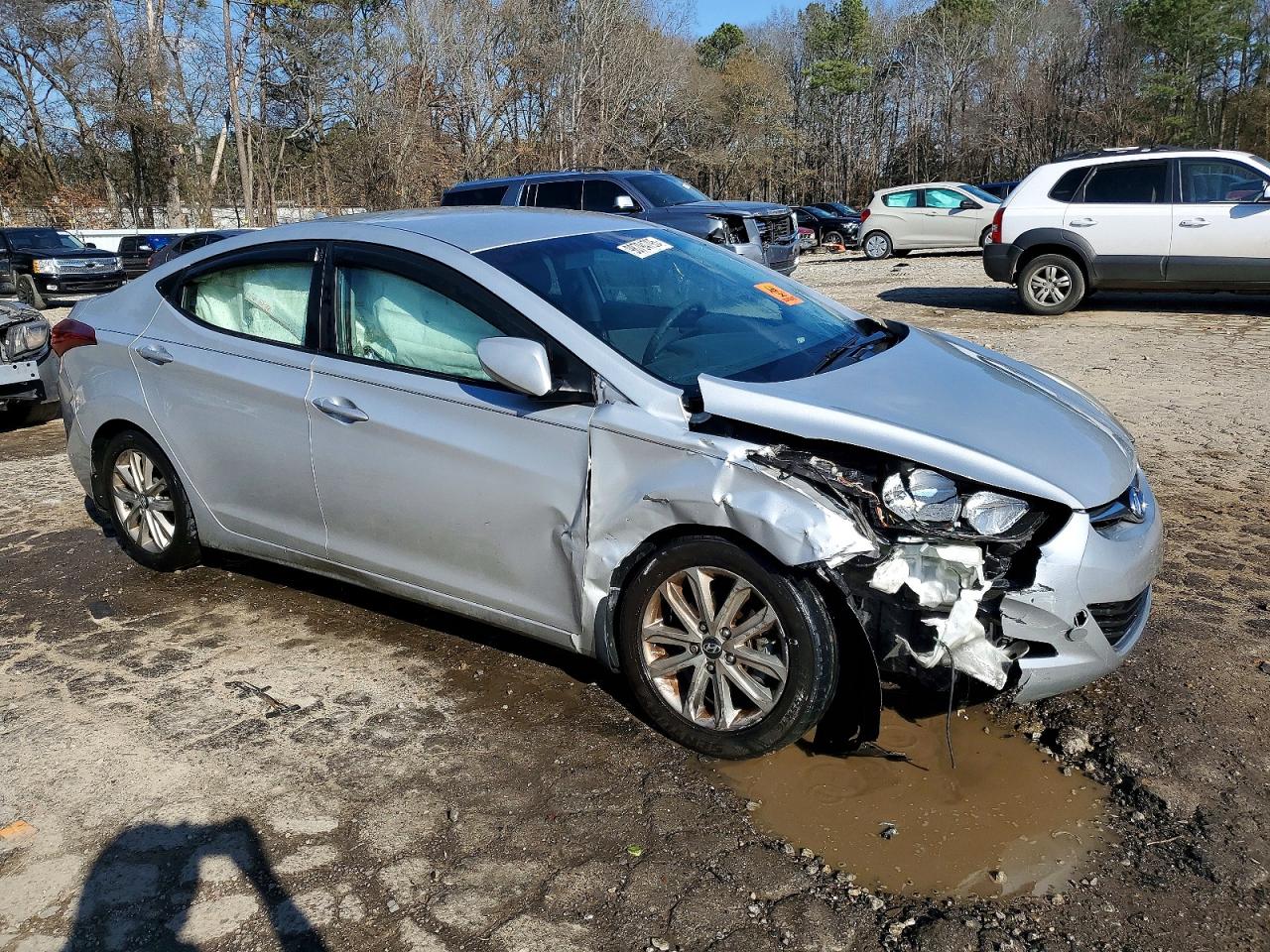 2014 HYUNDAI ELANTRA SE photo 4