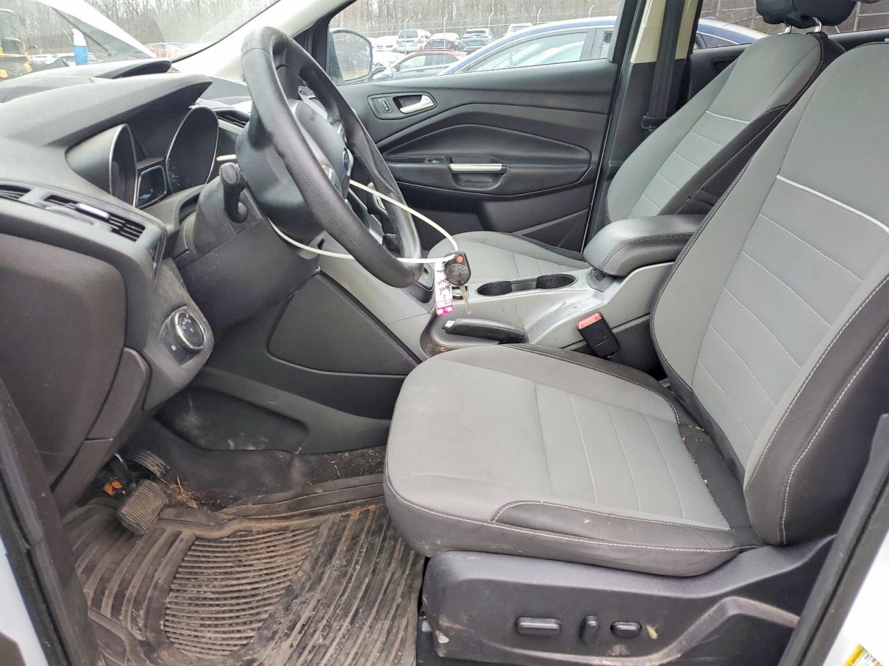 2015 FORD ESCAPE SE photo 7