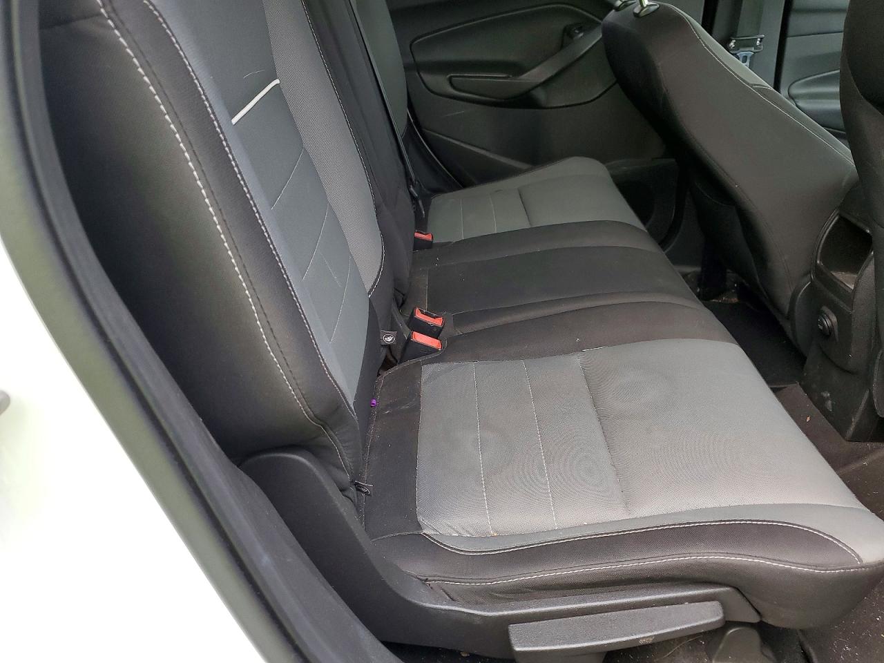 2015 FORD ESCAPE SE photo 11
