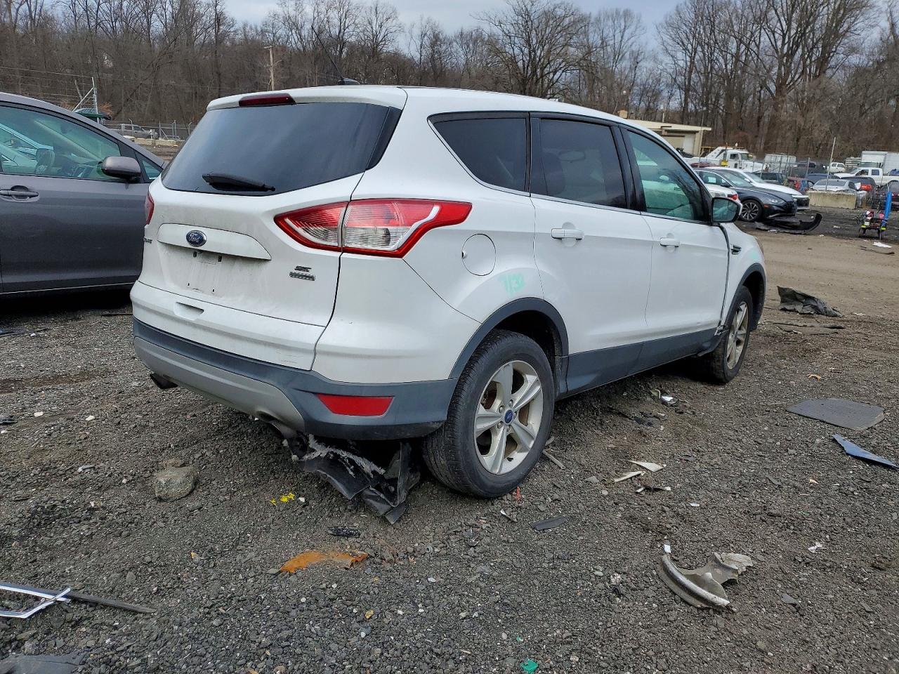 2015 FORD ESCAPE SE photo 3