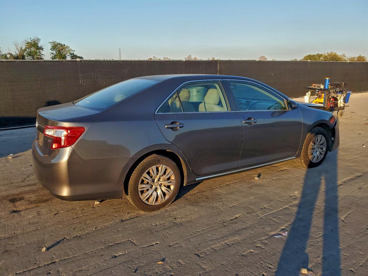 2012 TOYOTA CAMRY BASE photo 3