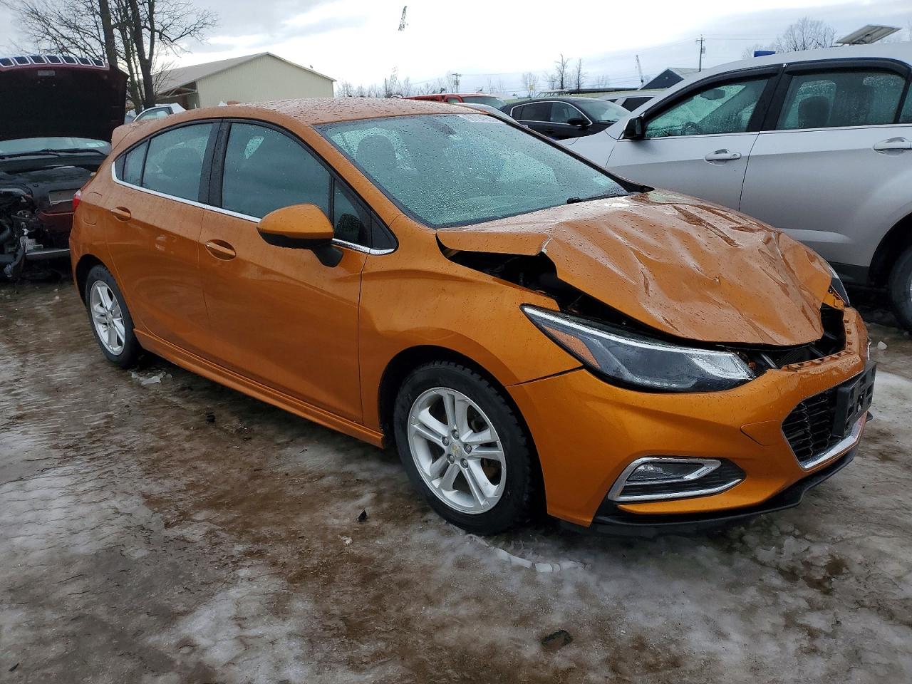 2017 CHEVROLET CRUZE LT photo 4