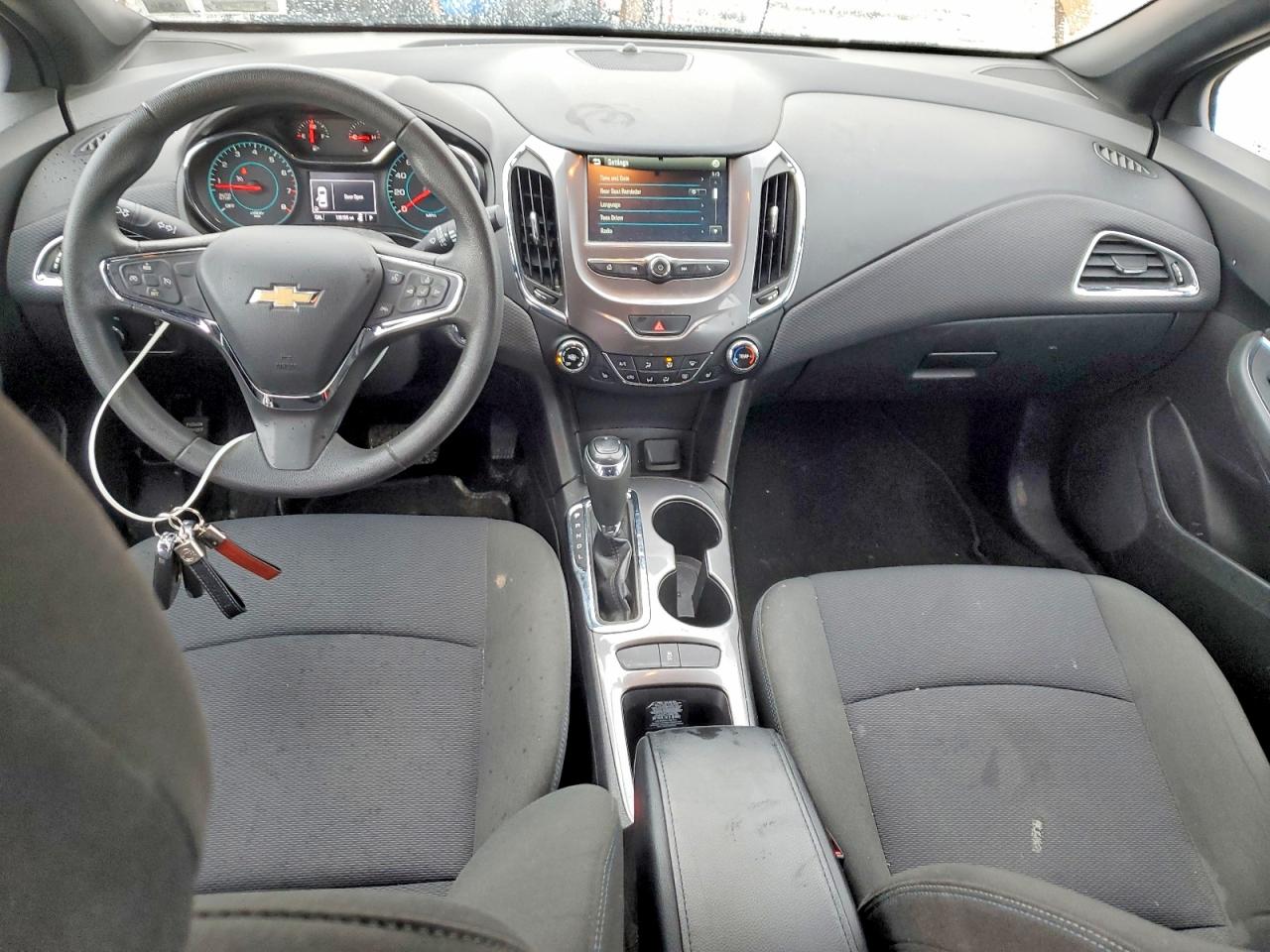 2017 CHEVROLET CRUZE LT photo 8