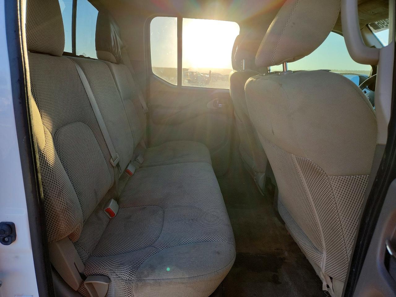 2017 NISSAN FRONTIER S photo 10