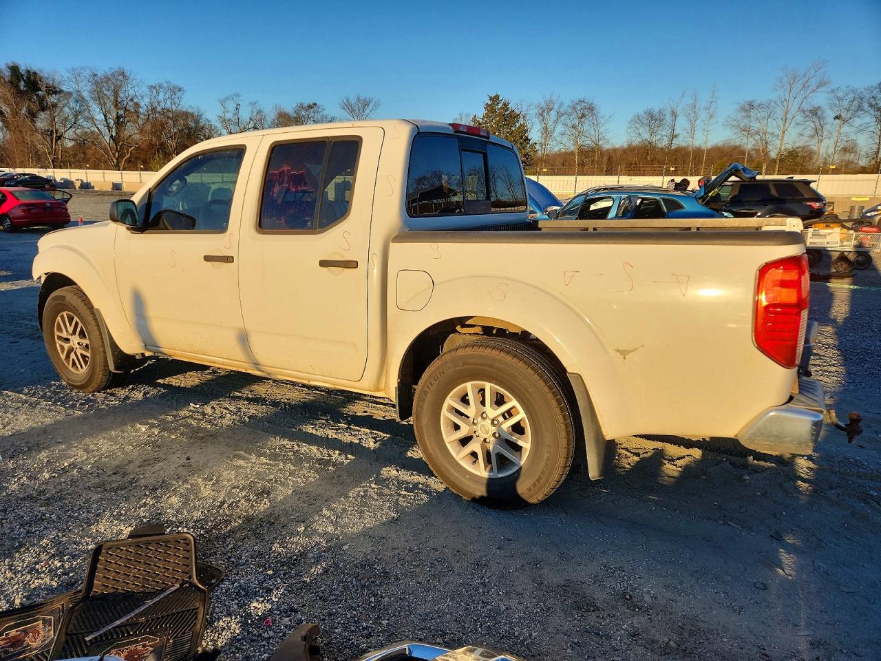 2017 NISSAN FRONTIER S photo 2