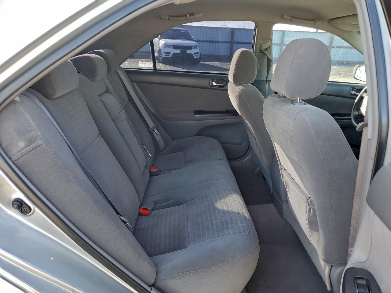 2005 TOYOTA CAMRY LE photo 10