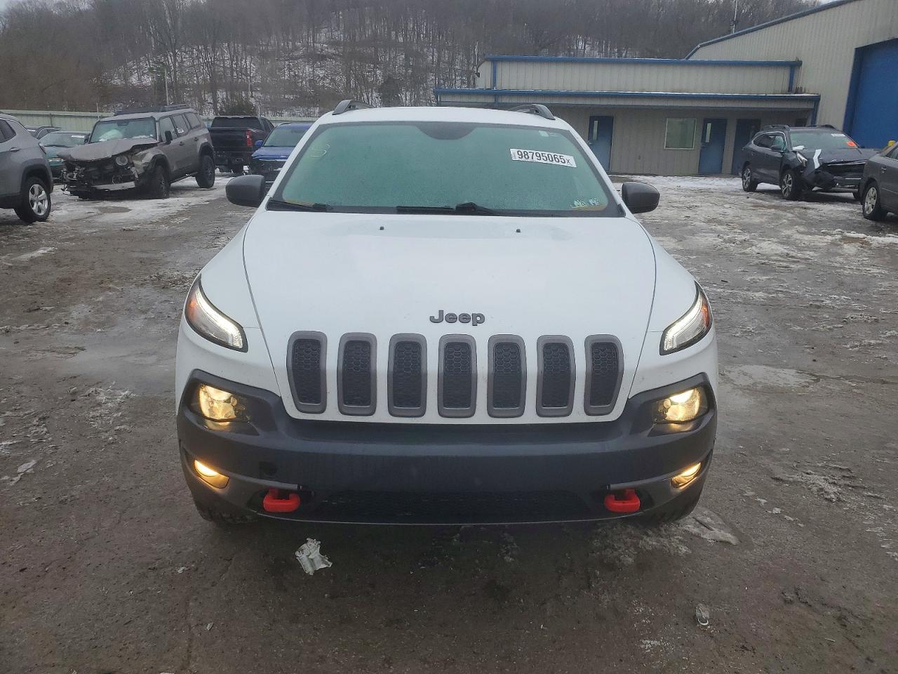2015 JEEP CHEROKEE TRAILHAWK photo 5