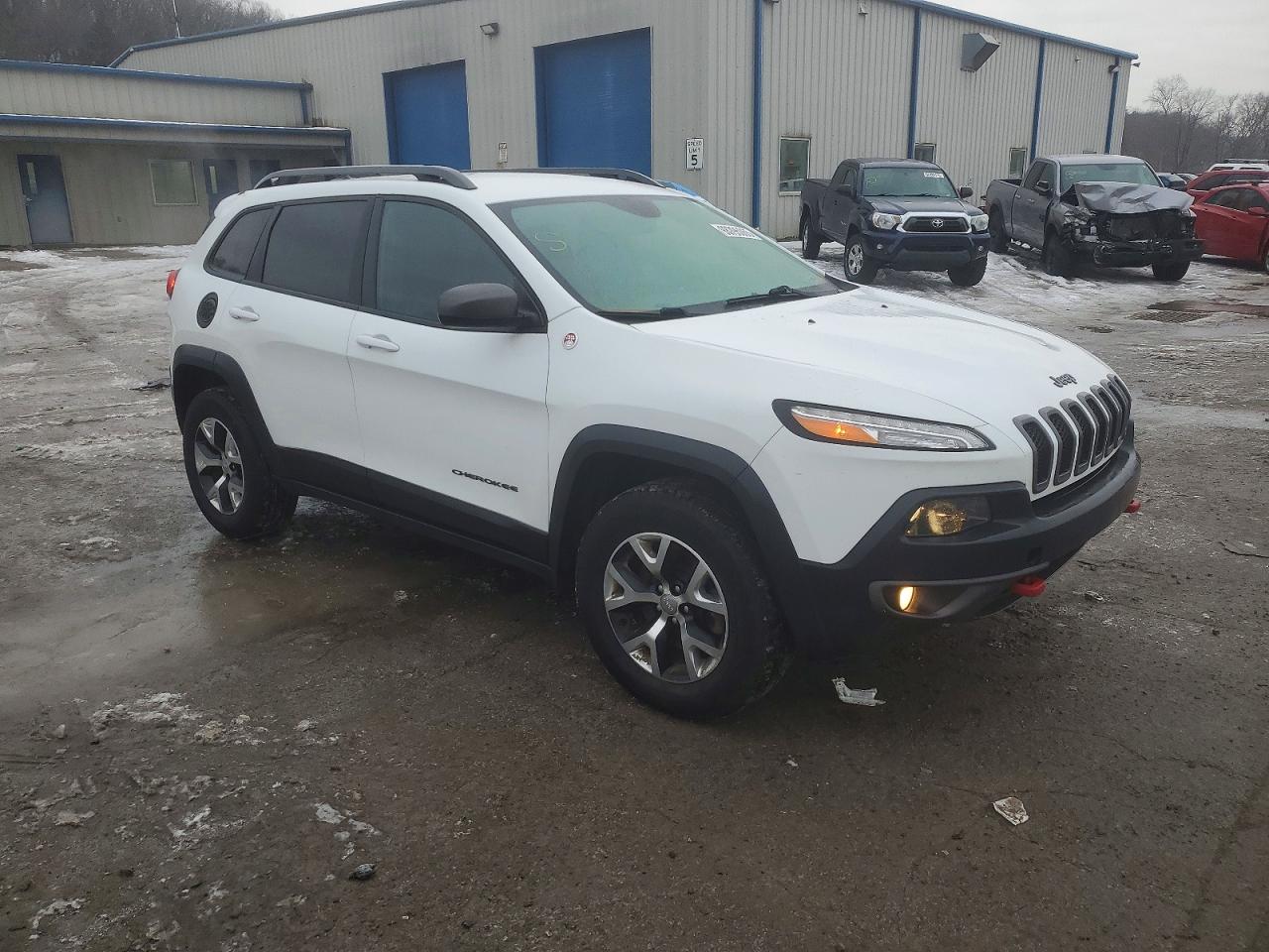 2015 JEEP CHEROKEE TRAILHAWK photo 4