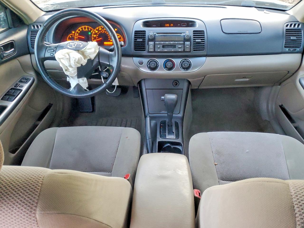 2006 TOYOTA CAMRY LE photo 8