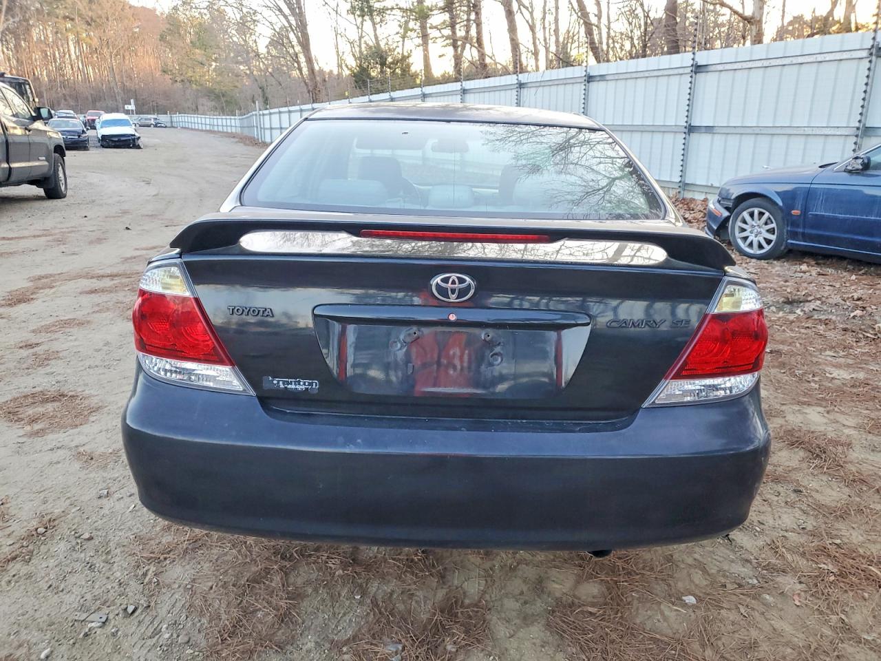 2006 TOYOTA CAMRY LE photo 6