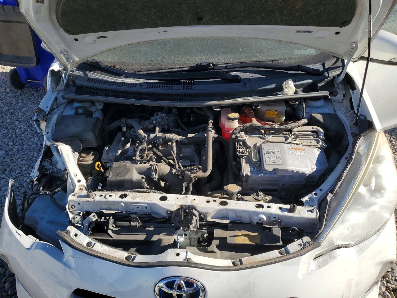2013 TOYOTA PRIUS C photo 11